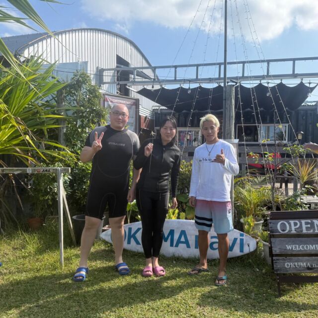 2025年12月17日（水）、18日(木）の2日間、仲良しご夫婦が遊びに来てくれました🥰1日目は、西海岸でSUP🏄‍♀️🏄、2日目は、ポイントを移動し、カヤック🚣‍♀️🚣を楽しんでいただきました🩷12月は少しずつ涼しくなってきておりますが、晴れていたので水は冷たくなかったかな？お二人とも、国頭村までお越し頂くのは初めてだったとのことで、海は綺麗でしたでしょうか？また夏、沖縄にお越しの際は、ぜひお立ち寄り下さい😍ありがとうございました🌺✨

【カップル・友達応援🎊】SUP体験コース（2時間）｜世界自然遺産登録＆やんばる国立公園に指定された沖縄本島北部オクマで初めてのスタンドアップパドルボード🏄‍♂️🏄‍♀️✨✨
https://okuma-navi.net/sup/#sup_1

【ファミリー・友達・カップル応援🎉】シーカヤック体験🚣🏽🚣🏽｜世界自然遺産登録＆やんばる国立公園に指定された沖縄本島北部オクマの青い海でシーカヤック体験✨
https://okuma-navi.net/kayak/#kayak_1

#sup 
#スタンドアップパドルボード 
#カヤック 

🌻やんばる国立公園に指定された沖縄本島最北端の国頭村（くにがみそん）奥間（おくま）を中心に、亜熱帯の森やんばるの大自然の魅力を感じていただけるようなマリンアクティビティ・エコツアー、もの作りなど様々なメニューを用意しています。

🌴ショップインフォメーション
遠方から来られるお客様も安心してご参加頂けます。ウェットスーツ等のレンタルも無料ですので、持ち物は水着と着替えがあれば手ぶらでオッケーです👌
・受付施設　・更衣室　・シャワー（シャンプー、リンス、ボディーソープ完備）　・タオル　・トイレ　・無料駐車場

🐠✨詳しくはトップ画面のホームページからご覧ください❣️また、各ツアーページにある【体験のお申し込みはコチラ】よりご予約をお願い致します✨空き状況等を確認後、ご予約確認メールをお送りしております😊ご不明な点がございましたらお気軽にご連絡ください。

🛒オクマナビ公式オンラインショップ
https://okumanavi-shopping.net/

オクマナビ居酒屋🍻✨
炭焼きBBQ🍖 ✨アグーしゃぶしゃぶ✨もつ鍋✨

釣った魚を食べたい🐟とういうお客様の声にお答えし飲食店をオープン🥳アグーしゃぶしゃぶや牛もつ鍋、沖縄料理も多数ご用意‼️バーベキューガーデンやウッドデッキにてお食事が可能です🍻沖縄ならではの島野菜やお肉等、お客様に喜んでいただけるようなメニューをご提供しております😆新年会、忘年会、イベント、パーティーなどの貸し切りプランも承ります👌
https://okumanavi-cafe.net

沖縄 沖縄旅行 沖縄観光 沖縄大好き 沖縄北部 国頭村 オクマ 奥間 やんばる リゾート マリンショップ マリンアクティビティ BBQ バーベキュー 居酒屋 オクマが好きな人 オクマLove オクマナビ 予約制 世界自然遺産