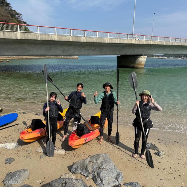 2026年3月28日(土)☀️恩納村にご宿泊🏨の仲良し😍ファミリーが遊びに来てくれました‼️風💨が強く湾でのカヤック🚣となりましたが穏やかで気持ちよさそうですね😁😁また、機会がございましたら遊びにお越しください✨✨いつでもお待ちしております😁🙌🙌ありがとうございました💖楽しい沖縄旅行を🤙🤙

【ファミリー・友達・カップル応援🎉】シーカヤック体験🚣🏽🚣🏽｜世界自然遺産登録＆やんばる国立公園に指定された沖縄本島北部オクマの青い海でシーカヤック体験※２名様より催行✨
https://okuma-navi.net/kayak/

#カヤック
#シーカヤック
#春休み
#家族旅行
#晴れ

🌻オクマナビ

公式HP
https://okuma-navi.net

やんばる国立公園に指定された沖縄本島最北端の国頭村（くにがみそん）奥間（おくま）を中心に、亜熱帯の森やんばるの大自然の魅力を感じていただけるようなマリンアクティビティ・エコツアー、もの作りなど様々なメニューを用意しています。

🌴ショップインフォメーション
遠方から来られるお客様も安心してご参加頂けます。ウェットスーツ等のレンタルも無料ですので、持ち物は水着と着替えがあれば手ぶらでオッケーです👌
・受付施設　・更衣室　・シャワー（シャンプー、リンス、ボディーソープ完備）　・タオル　・トイレ　・無料駐車場

🐠✨詳しくはトップ画面のホームページからご覧ください❣️また、各ツアーページにある【体験のお申し込みはコチラ】よりご予約をお願い致します✨空き状況等を確認後、ご予約確認メールをお送りしております😊ご不明な点がございましたらお気軽にご連絡ください。

*****

🍺オクマナビ居酒屋
炭焼きBBQ🍖 
アグーしゃぶしゃぶ
牛もつ鍋
沖縄料理
釣り料理

公式HP
https://okumanavi-cafe.net

@okumanavi_cafe.bbq 

釣った魚を食べたいお客様や、アグーしゃぶしゃぶや牛もつ鍋、沖縄料理も多数ご用意‼️BBQガーデンやウッドデッキにてお食事が可能です🍻沖縄ならではの島野菜やお肉等、お客様に喜んでいただけるようなメニューをご提供しております😆社員旅行、新年会、忘年会、イベント、2次会、パーティーなどの貸し切り飲み放題プランも承ります‼️

*****

🛒オクマナビ公式オンラインショップ
https://okumanavi-shopping.net/

Tシャツ、バッグ、夜光貝アクセサリーを販売中✨夜光貝アクセサリーブランドAOVOY （アオヴォイ）が誕生💎皆様のご愛顧の程、宜しくお願い致します🎁

@okumanavi_onlineshop 
@okuma_greenturban 

****